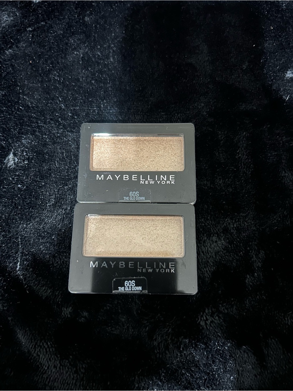 Maybelline Champagne Gold Single Eyeshadow Duo - 60S The Glo Down